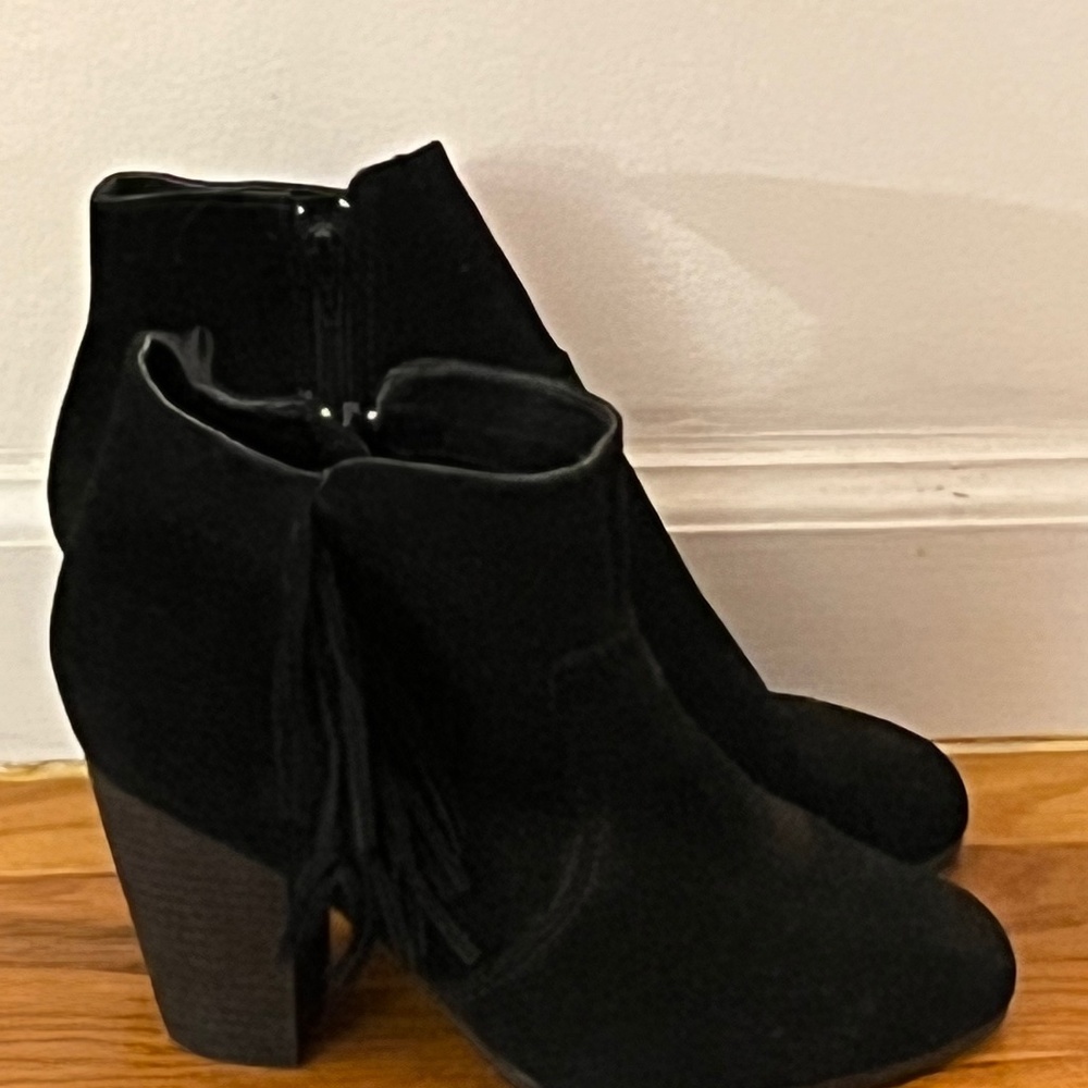 H&M black suede boots size 9.5